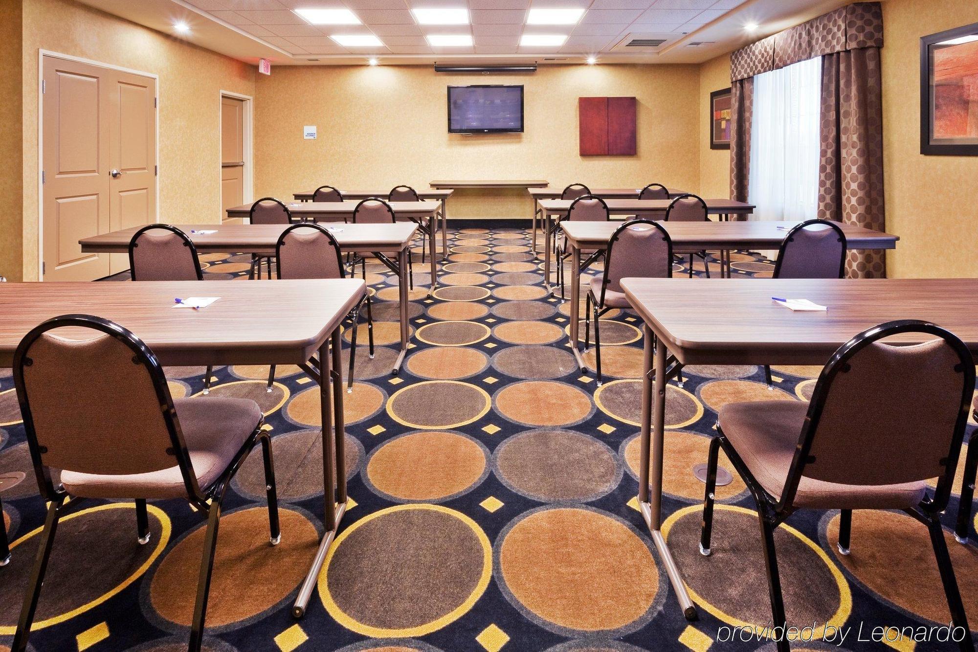 Holiday Inn Express & Suites Clovis By Ihg Tiện nghi bức ảnh